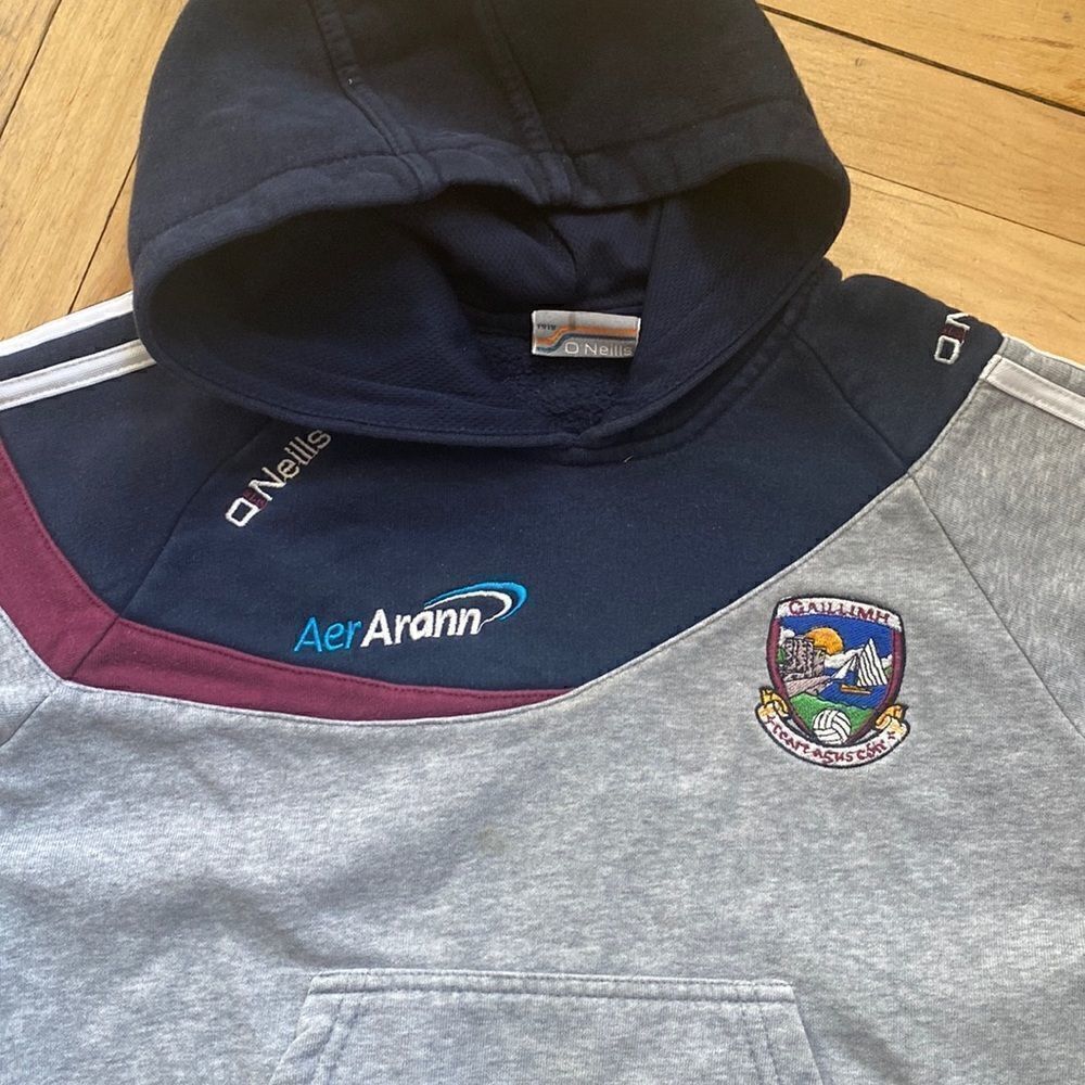Oneills Gaillimh hoodie size 7-8